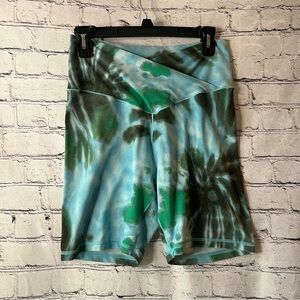Aerie Offline Real Me High Rise Bike Short 7” Inseam
size XL